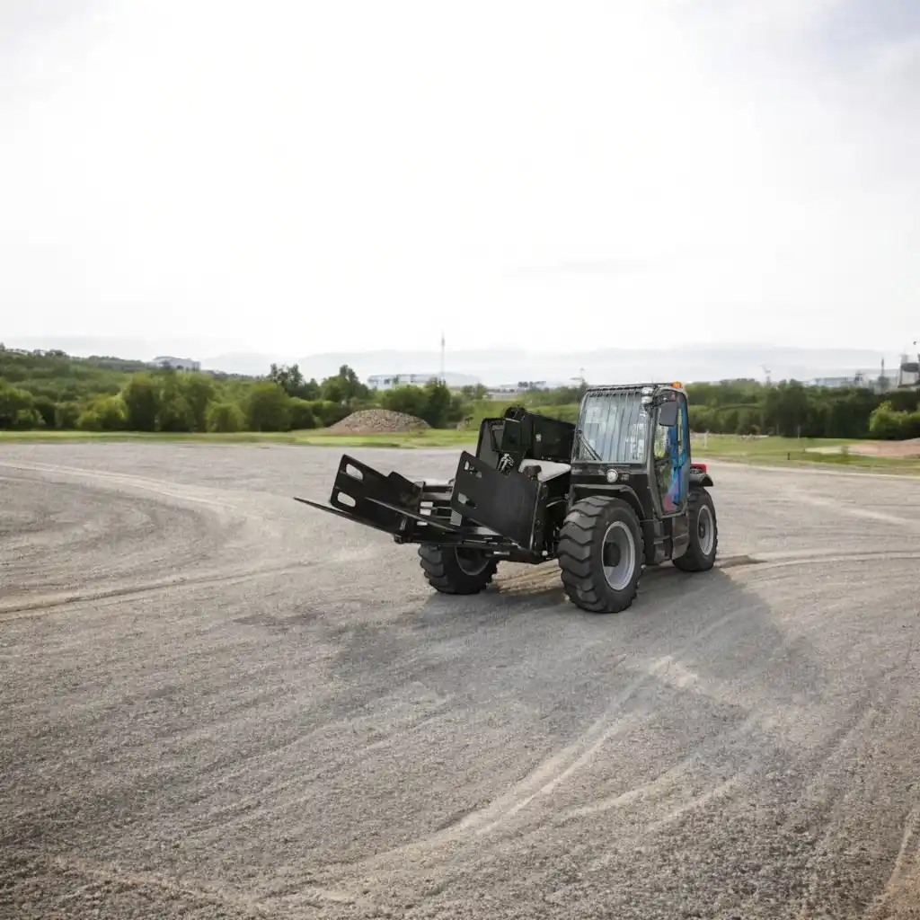 Kompaktowa Ładowarka teleskopowa L100